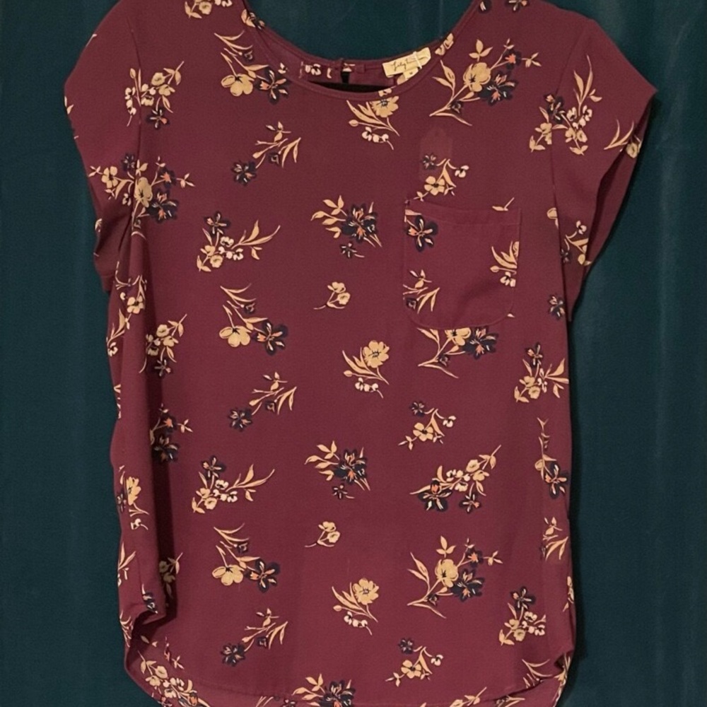 Lily White brand blouse Size M
